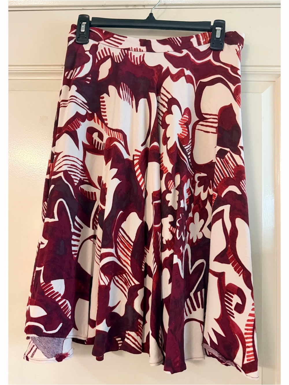 Ann Taylor Cream and Red Printed Circle Skater Skirt